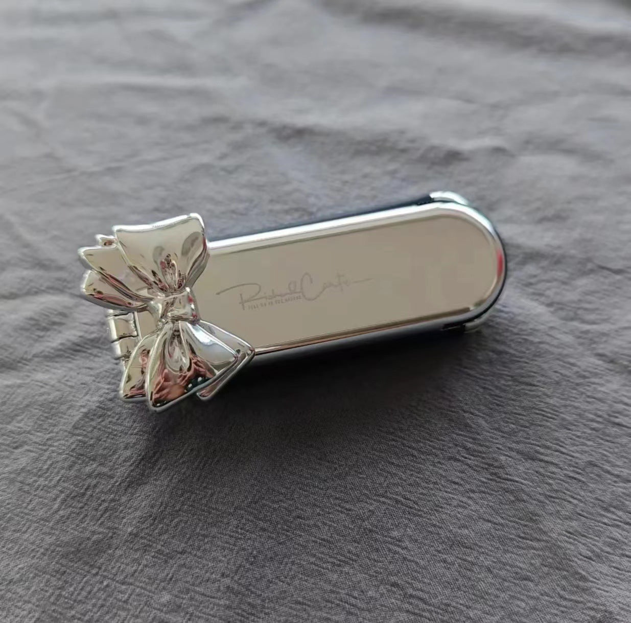 Cute Folding Household Simple Mini Lady Portable Dual-use Girl Student Detachable Air Cushion Press Air Bag Comb