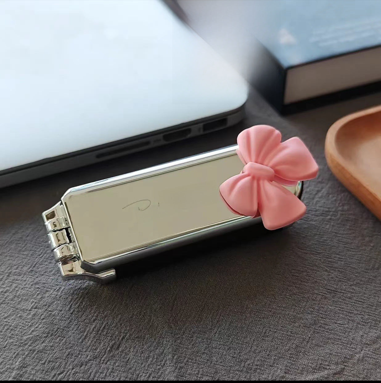 Cute Folding Household Simple Mini Lady Portable Dual-use Girl Student Detachable Air Cushion Press Air Bag Comb